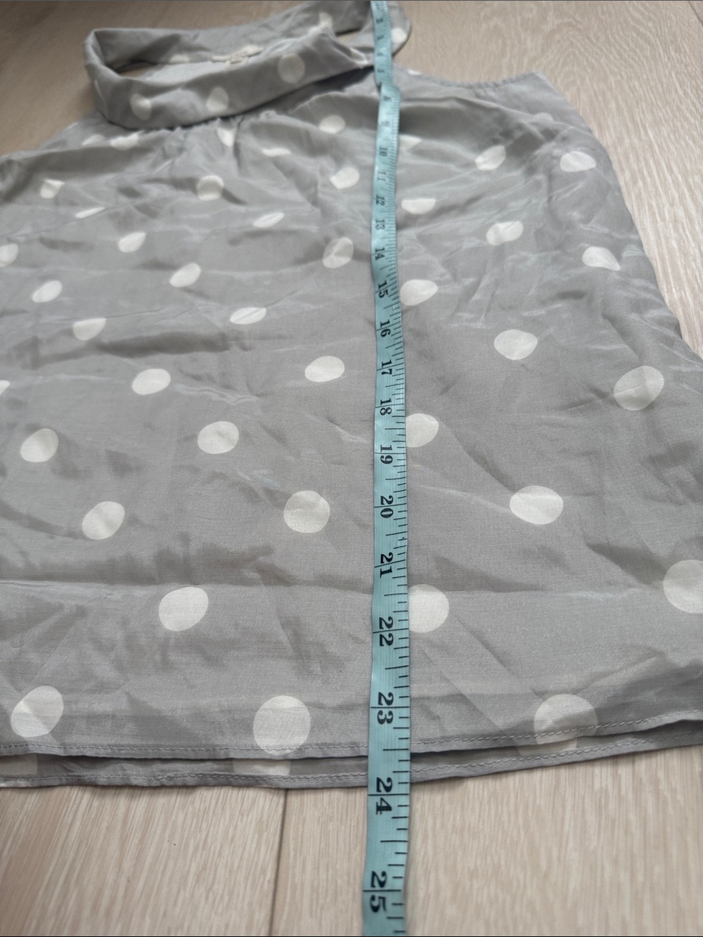 ✨ J. Crew Gray and White Polka Dot Halter Tank - Picture 4 of 8
